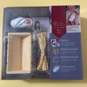The Giving Manger Christmas Tradition